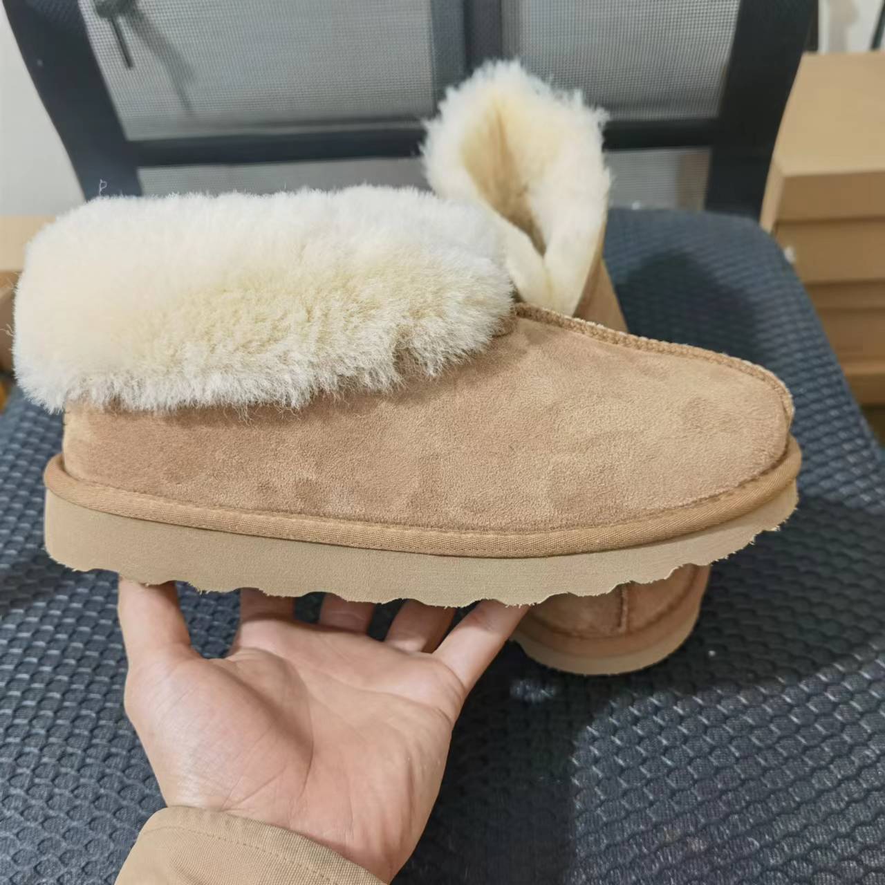 Botas de nieve de piel de ante de moda para mujer