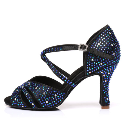 Tacones altos de diamantes