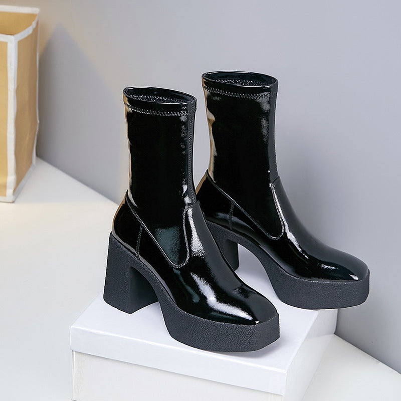 Botas Martin con plataforma y punta cuadrada