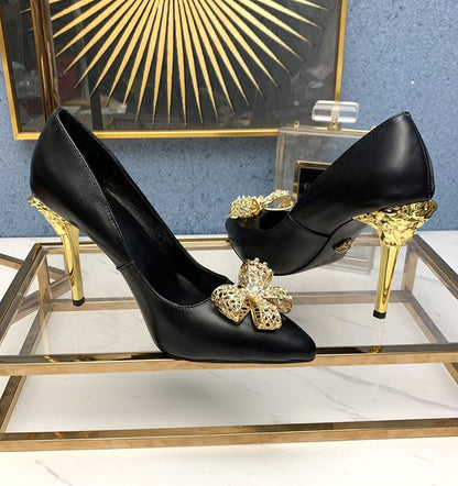 Zapatos de tacón de aguja de punta poco profunda con hebilla de metal y lazo de diamantes de imitación para primavera y otoño