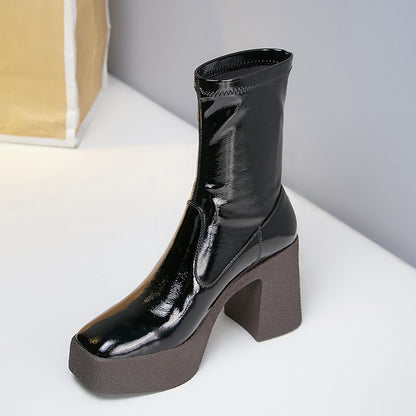 Botas Martin con plataforma y punta cuadrada