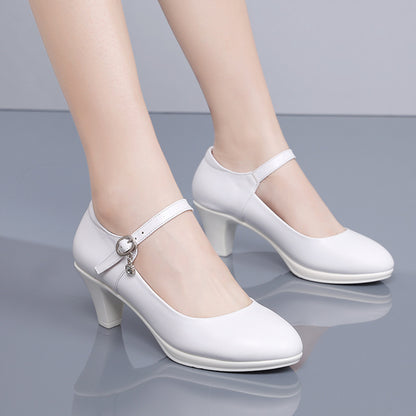 Zapatos de tacón alto blancos de tacón medio para mujer