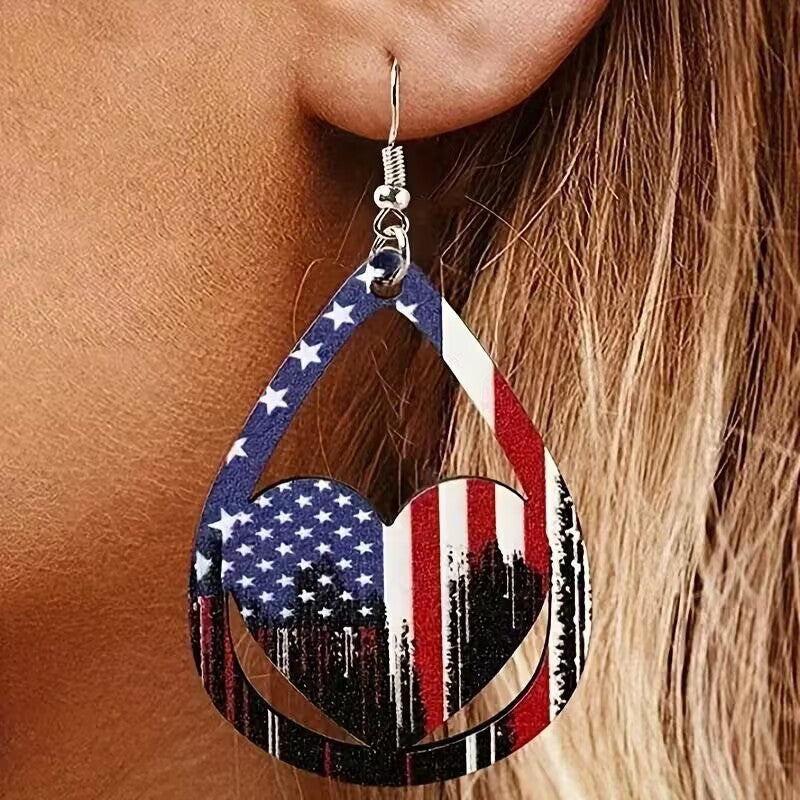 Pendientes de madera con estampado de bandera de EE. UU.