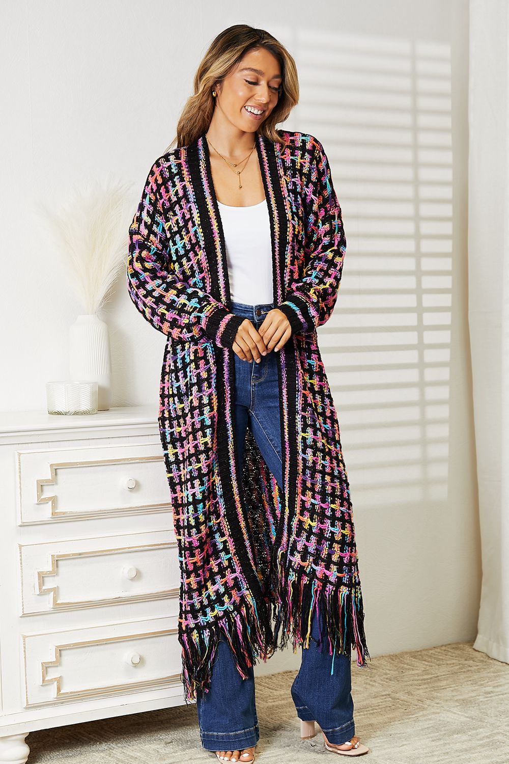 Cardigan multicolorido com franjas na frente aberta e bainha