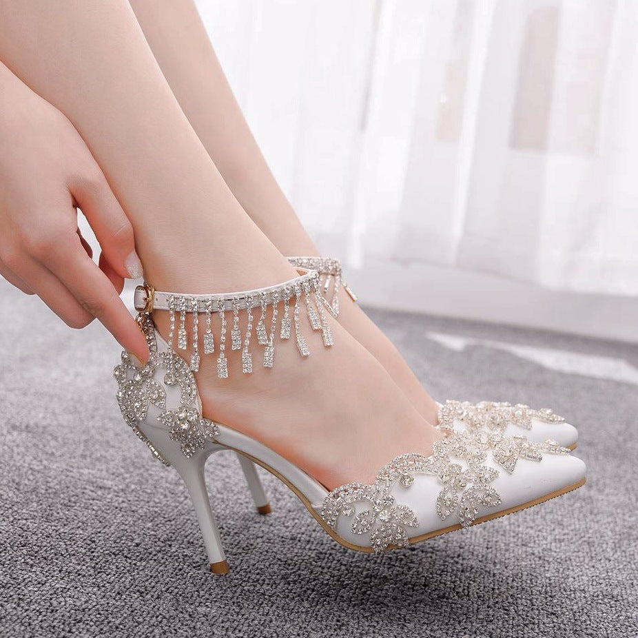 Sandalias de tacón alto con borlas y diamantes de imitación de talla grande