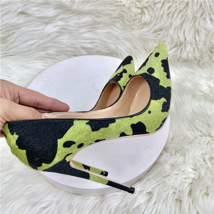 Nuevos tacones altos con estampado de camuflaje y grafiti