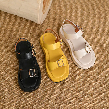 Sandalias de plataforma plana con hebilla colgante nuevas de verano para mujer