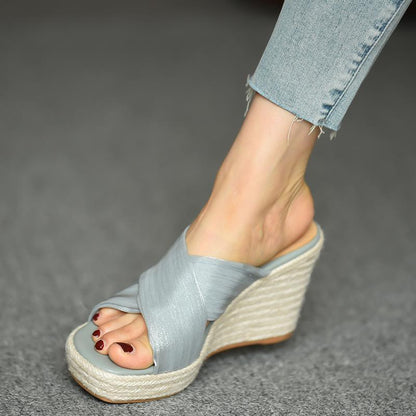 Sandalias de plataforma tejidas con paja para mujer