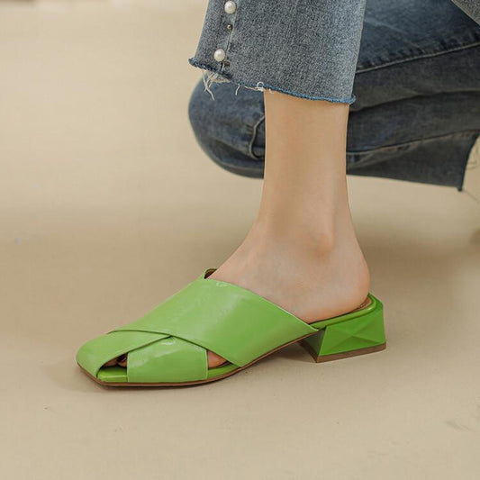 Sandalias y pantuflas de mujer Muller con tacón bajo en color verde limón amarillo blanco