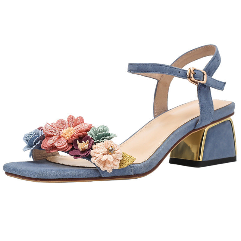 Sandalias retro con tacón medio y flores de moda de verano para mujer