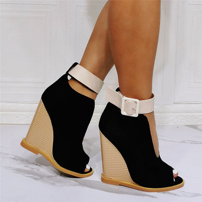 Sexy Wedge Heels com uma linha de tiras sandálias de salto romano