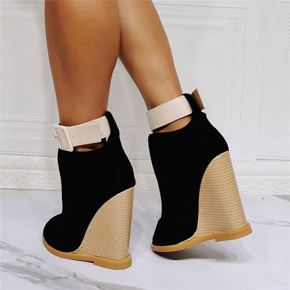 Sexy Wedge Heels com uma linha de tiras sandálias de salto romano