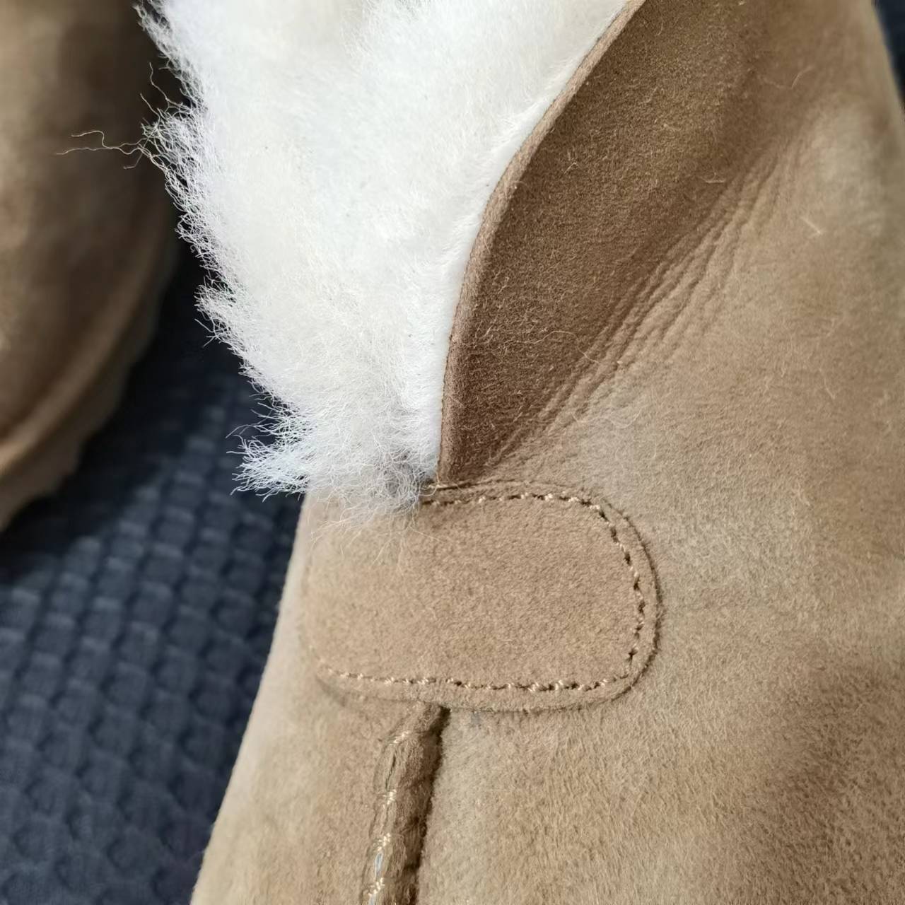 Botas de nieve de piel de ante de moda para mujer